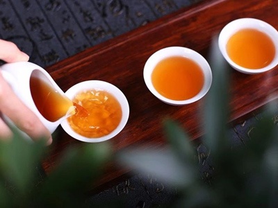 【冬饮红茶】春饮花茶、夏饮绿茶、秋饮