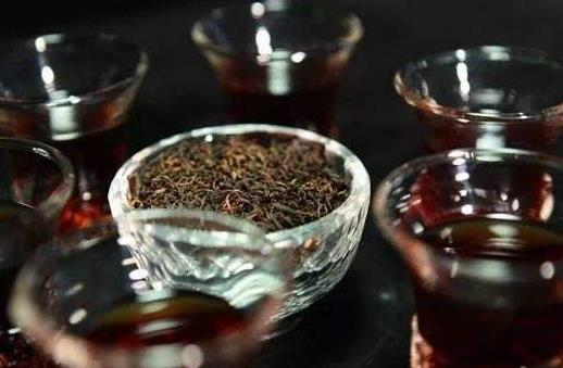 安化黑茶为什么要用100度的沸水冲泡？（收藏）
