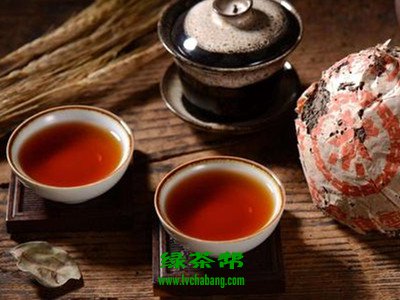 【茶知识】为什么绿茶不容易起茶垢？茶垢如何清洗
