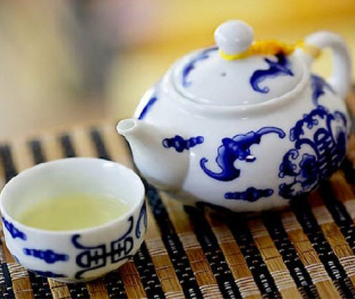 【茶功效】经常喝绿茶却得了癌症 喝绿茶会导致癌症吗
