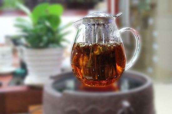 福鼎白茶要喝老的吗，为什么喝白茶要喝老茶存新茶？