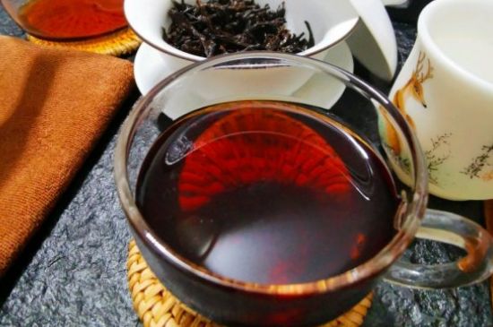 为啥茶叶不能久泡可以煮，茶叶为什么不能久泡能煮？