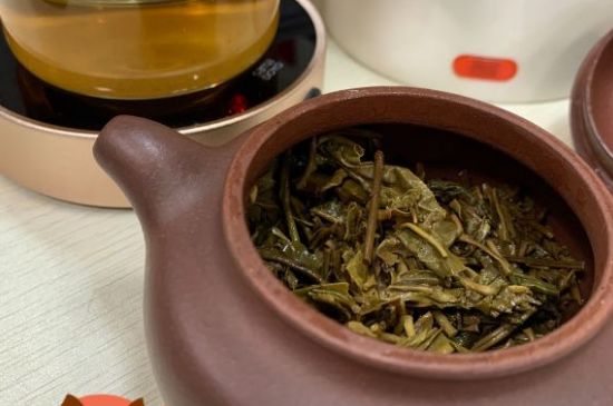 普洱茶属于红茶吗 普洱茶是红茶还是绿茶？