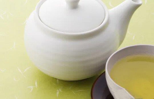 沏茶叶的最佳水温是多少度？