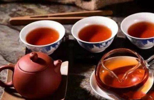 喝普洱茶生茶好熟茶好？