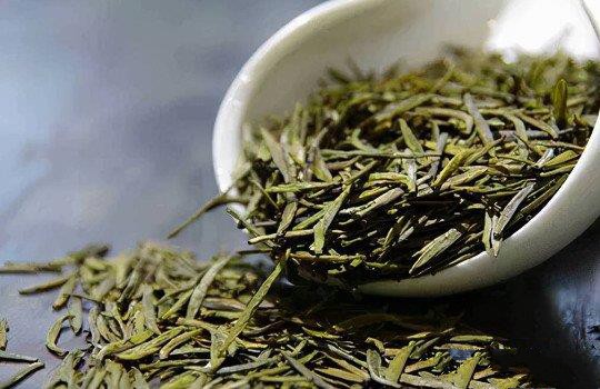 白茶与绿茶有什么区别？