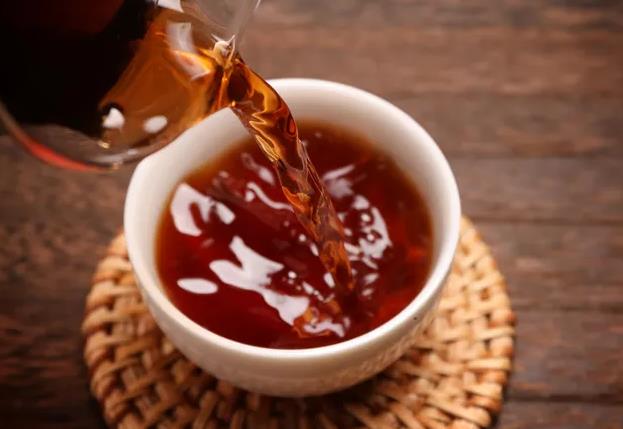 生普洱茶和熟普洱茶的区别 _生茶和熟茶有什么不同？