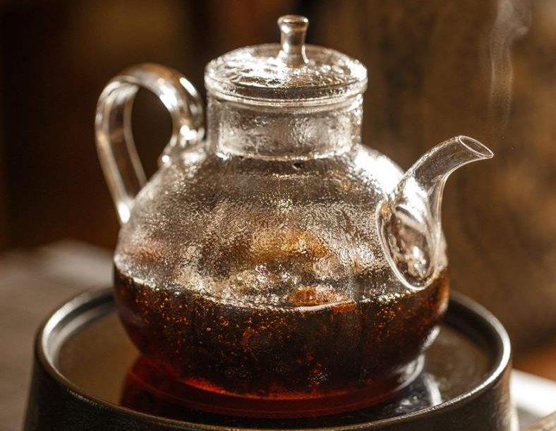 白茶和红枣能一起泡吗？老白茶煮红枣的功效与作用
