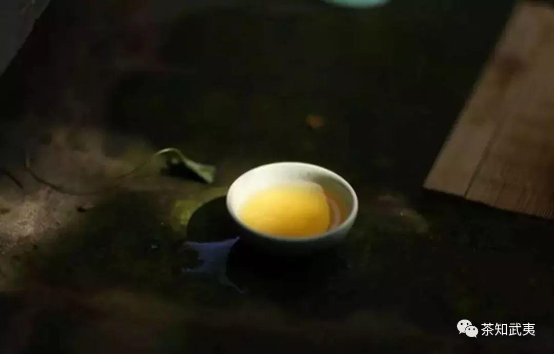 “明前茶，贵如金”？对不起，武夷岩茶不凑这个热闹