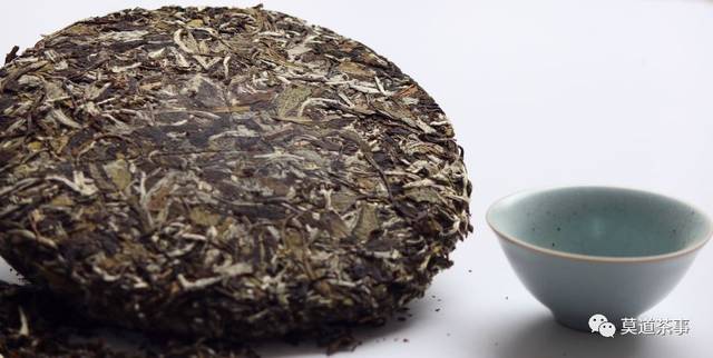 跟散白茶相比，白茶茶饼有哪些优缺点？