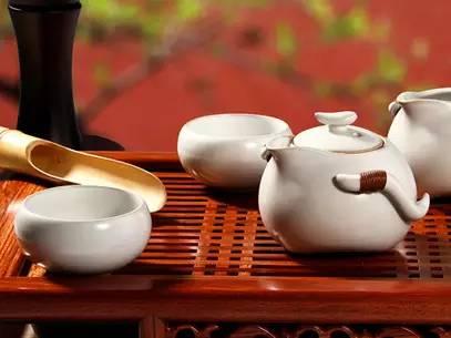 中国国茶叶现状：7万家茶场抵不上一个英国立顿！