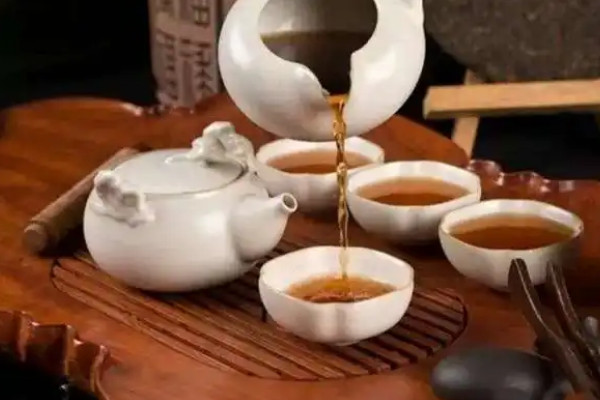 乌龙茶怎么泡才正确_乌龙茶用什么茶具泡最好