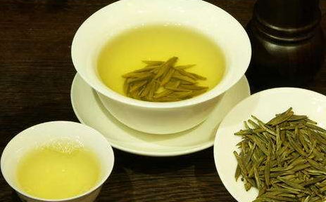 黄茶的功效和作用 有行气消食和抗癌保健的好处 