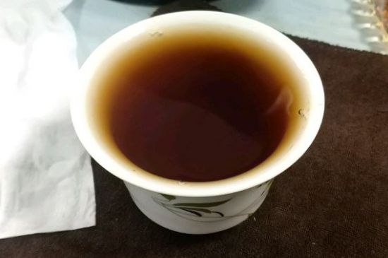 女人喝红茶好还是喝普洱茶好_普洱茶和红茶哪个适合女人喝