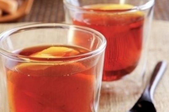 红茶加蜂蜜的危害_蜂蜜泡茶叶的副作用