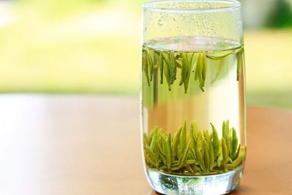 绿茶用多少度的水泡最好_怎么泡绿茶才是正确的