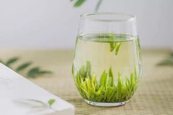 绿茶用多少度的水泡最好_怎么泡绿茶才是正确的