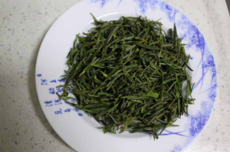 绿茶价格多少钱一斤_绿茶市场价几十到上千元的都有