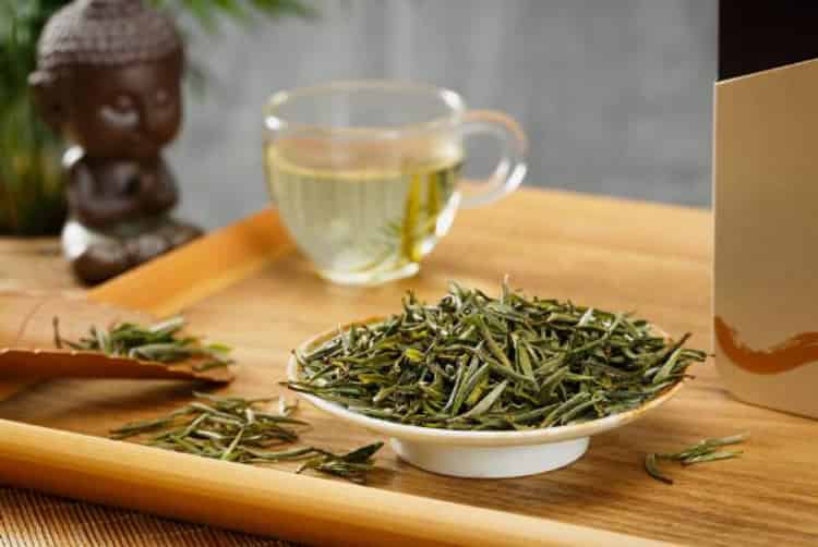 绿茶有哪些品种：洞庭碧螺春味道清香浓郁(龙井上榜)