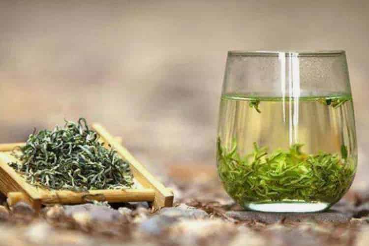 绿茶有哪些品种：洞庭碧螺春味道清香浓郁(龙井上榜)
