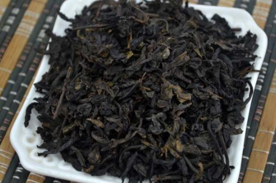 安化黑茶多少钱一斤吃了有什么功效_可降三高解毒利尿等