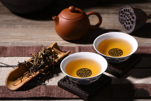 什么是红茶_属于完全发酵的茶叶(最早叫乌茶)
