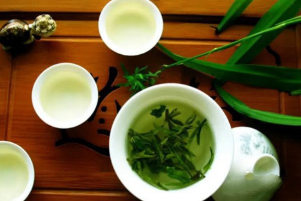 如何品茶_品茶方法简单掌握(四大品茶的流程)