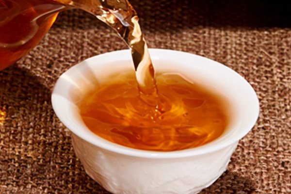 喝茶水对身体有什么好处和坏处_喝茶叶对身体好吗(不可过量饮用)