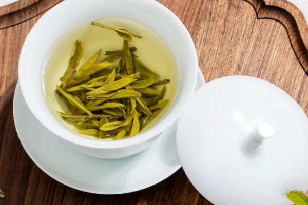 中国十大名茶被乾隆称为御茶的是_乾隆封哪一种茶为御茶