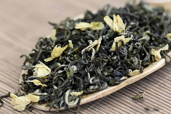 红茶与绿茶的区别的功效与作用_红茶与绿茶的不同之处有哪些