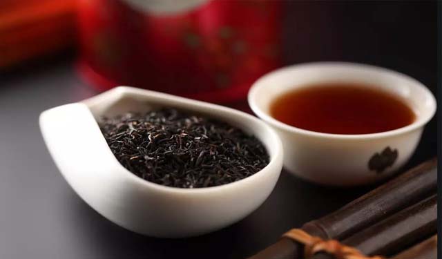 红茶“养胃”的原因