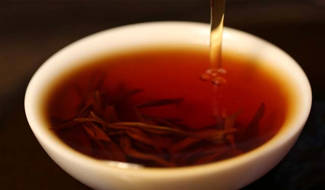 红茶品质的好坏，看“金圈”就知道了