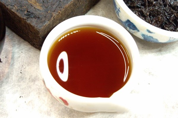 为什么有人喝普洱茶会上火？是茶不对还是人不对？