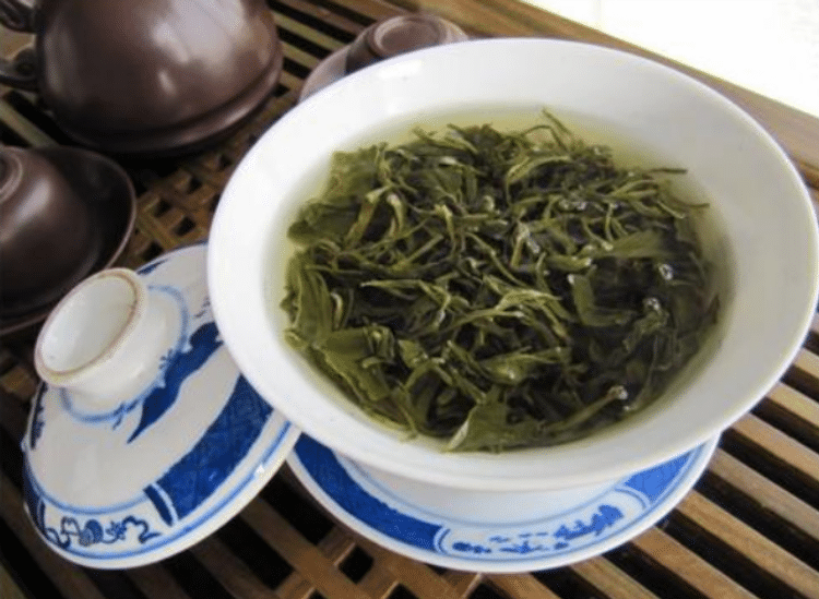崂山茶多少钱一斤 今年崂山绿茶的最新报价及作用
