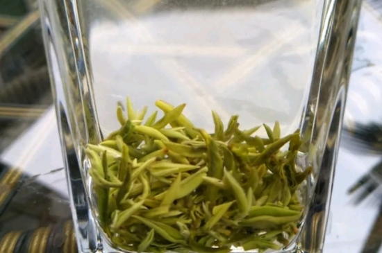 十大抗癌防癌效果最好的茶叶排行榜，抗癌第一名是绿茶！