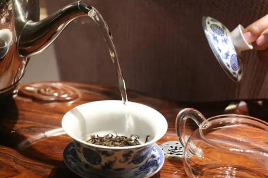 存放10年的普洱茶能卖多少钱