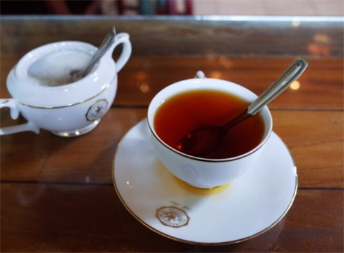 红茶与人性的关系「想知道为什么红茶被称为女人的终身情人」