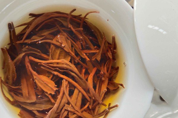信阳红茶汤图片